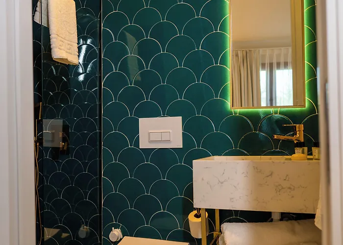 That's فندق ألاتشاتي